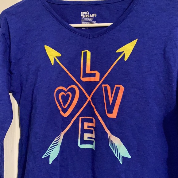 Epic Threads Love ❤️❤️❤️❤️ top - Picture 2 of 3